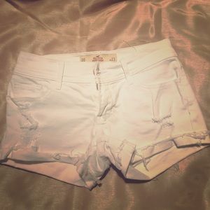 Hollister Short-Short Low Rise Shorts